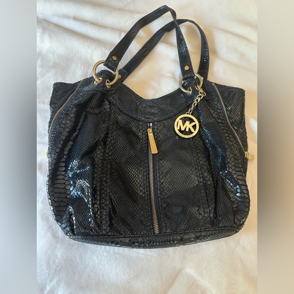 Michael Kors Black Faux Snake Skin Shoulder Bag - Picture 13 of 13